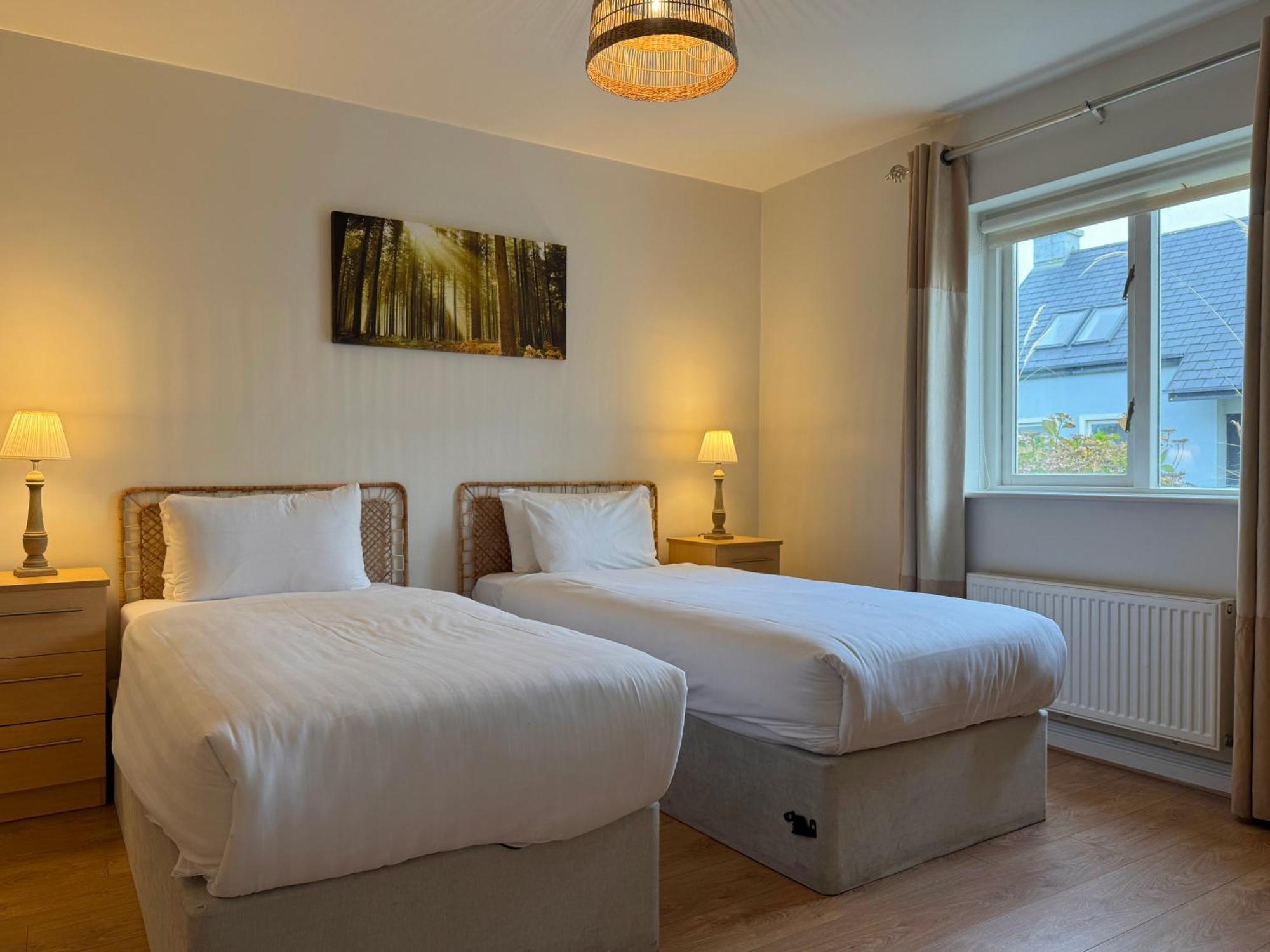 Doolin Village Lodges Экстерьер фото